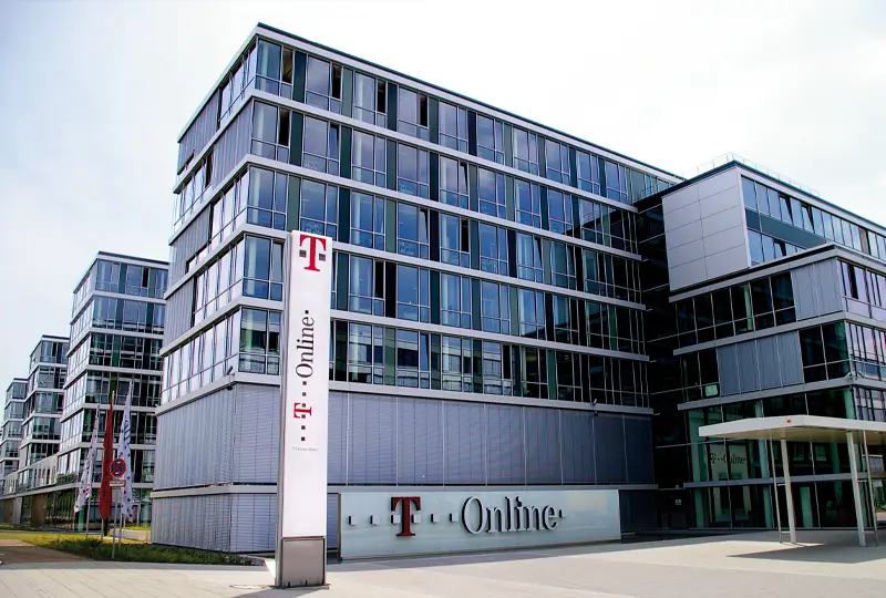 FOM Real Estate Projekt - T-Online Darmstadt