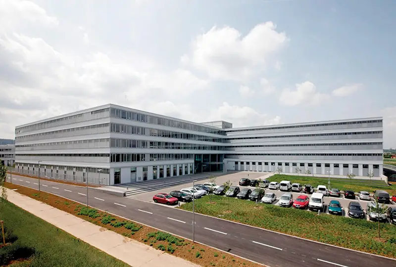FOM Real Estate Projekt - Thales Ditzingen